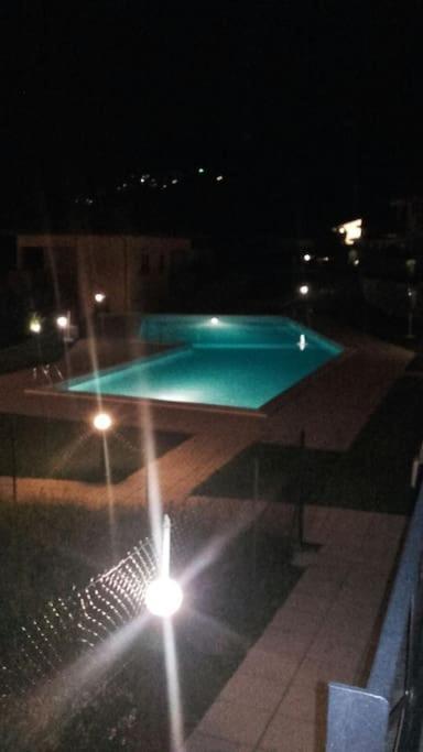 Luxurious Attic-Swimming Pool Vila Riva di Solto Exterior foto