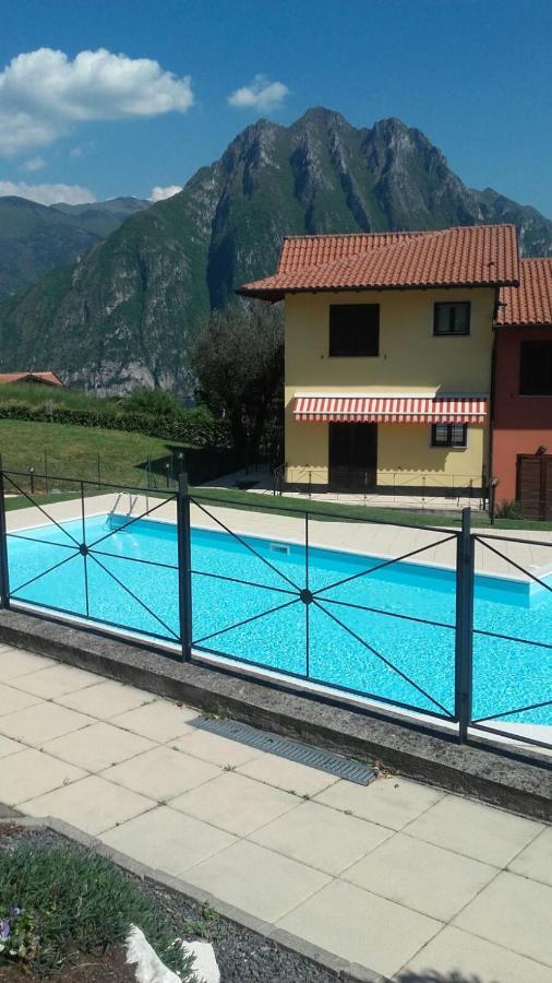 Luxurious Attic-Swimming Pool Vila Riva di Solto Exterior foto