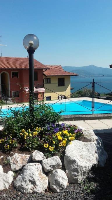 Luxurious Attic-Swimming Pool Vila Riva di Solto Exterior foto